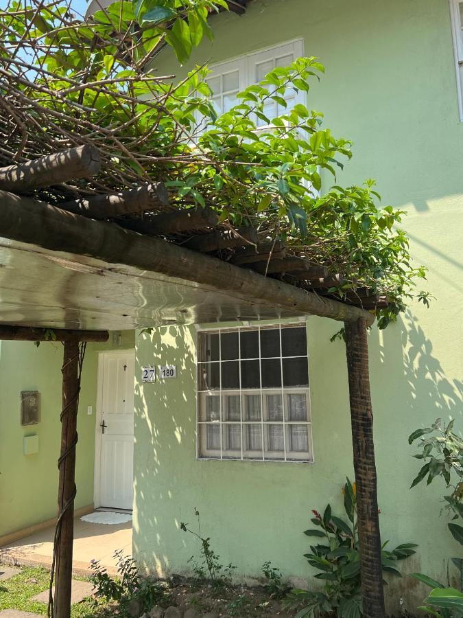 Casa Verde No Centro De Araquari Eksteriør bilde
